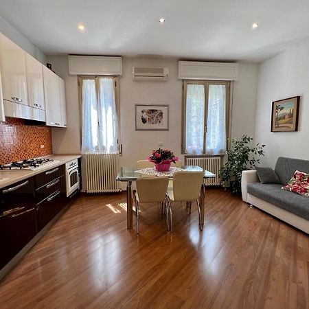 Charming Apartment Near Saragozza 博洛尼亚 外观 照片