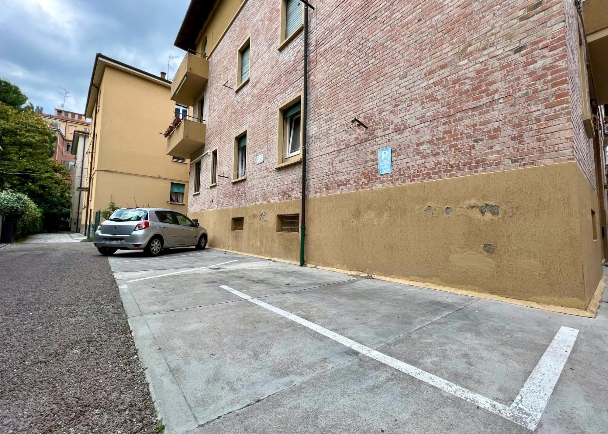Charming Apartment Near Saragozza 博洛尼亚 外观 照片
