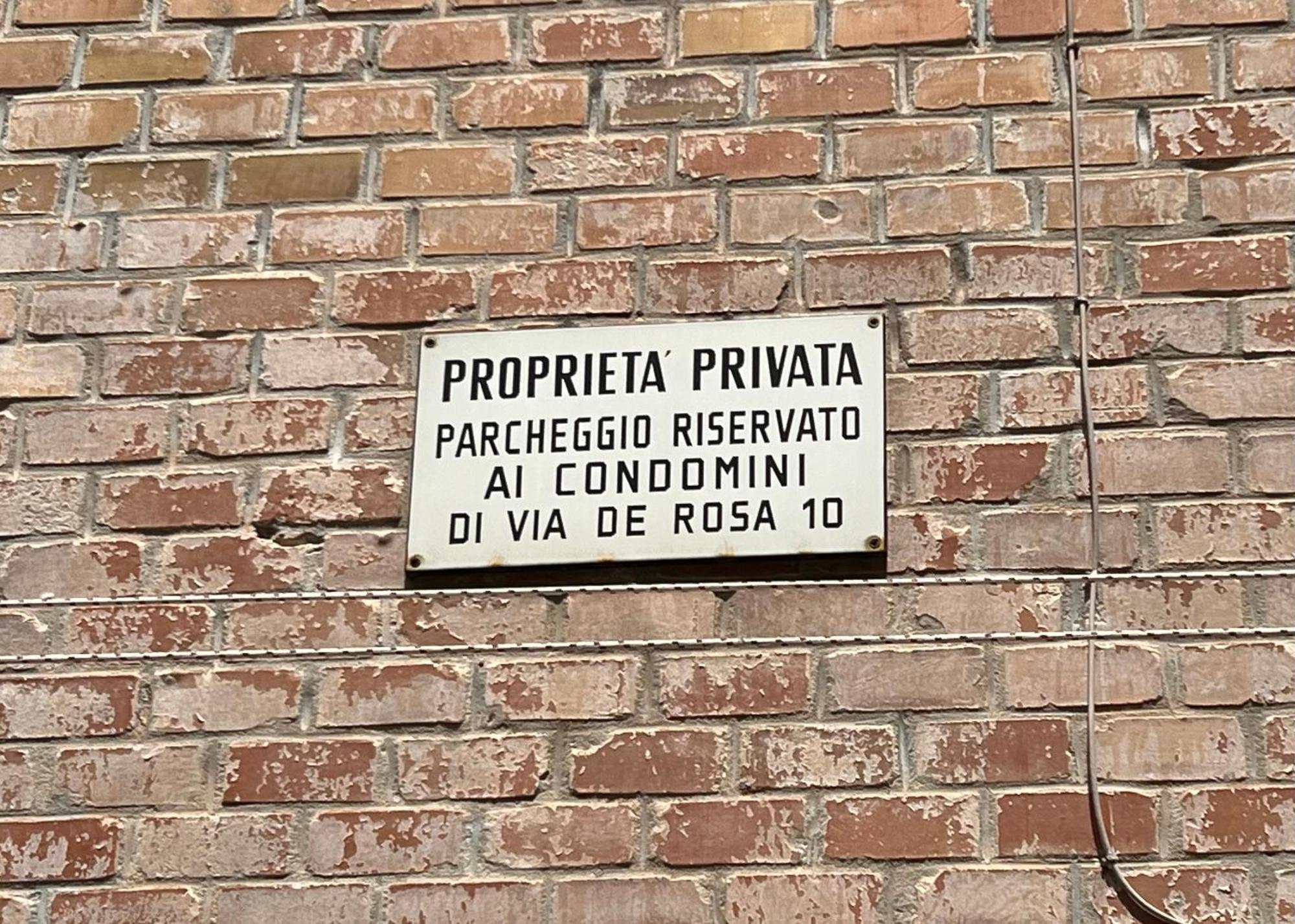 Charming Apartment Near Saragozza 博洛尼亚 外观 照片